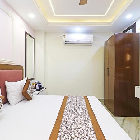 Hotel Samrat Residency 10 Mints Walking Distance Nizamuddin Railway Station Нью-Дели Экстерьер фото