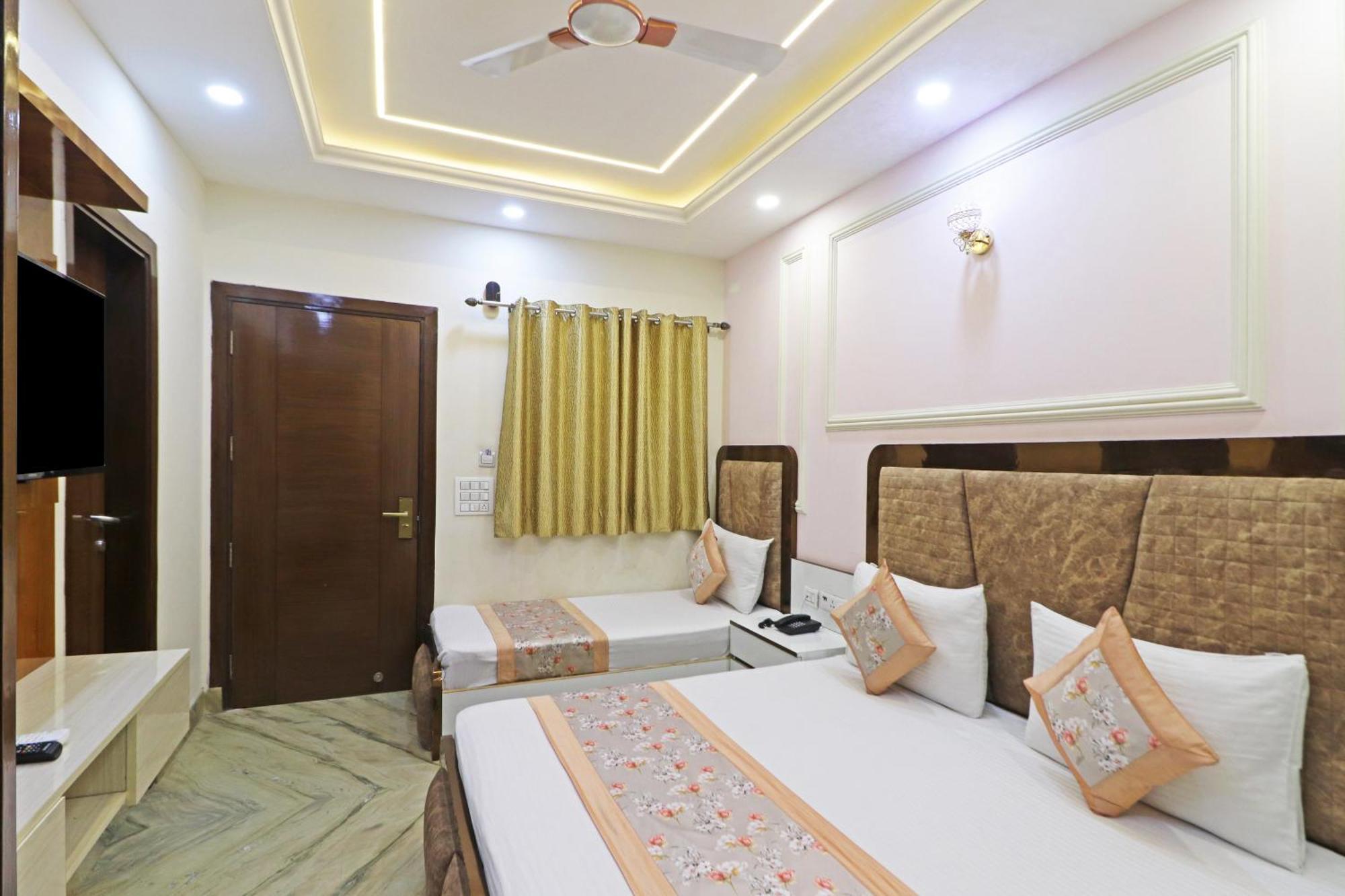 Hotel Samrat Residency 10 Mints Walking Distance Nizamuddin Railway Station Нью-Дели Экстерьер фото