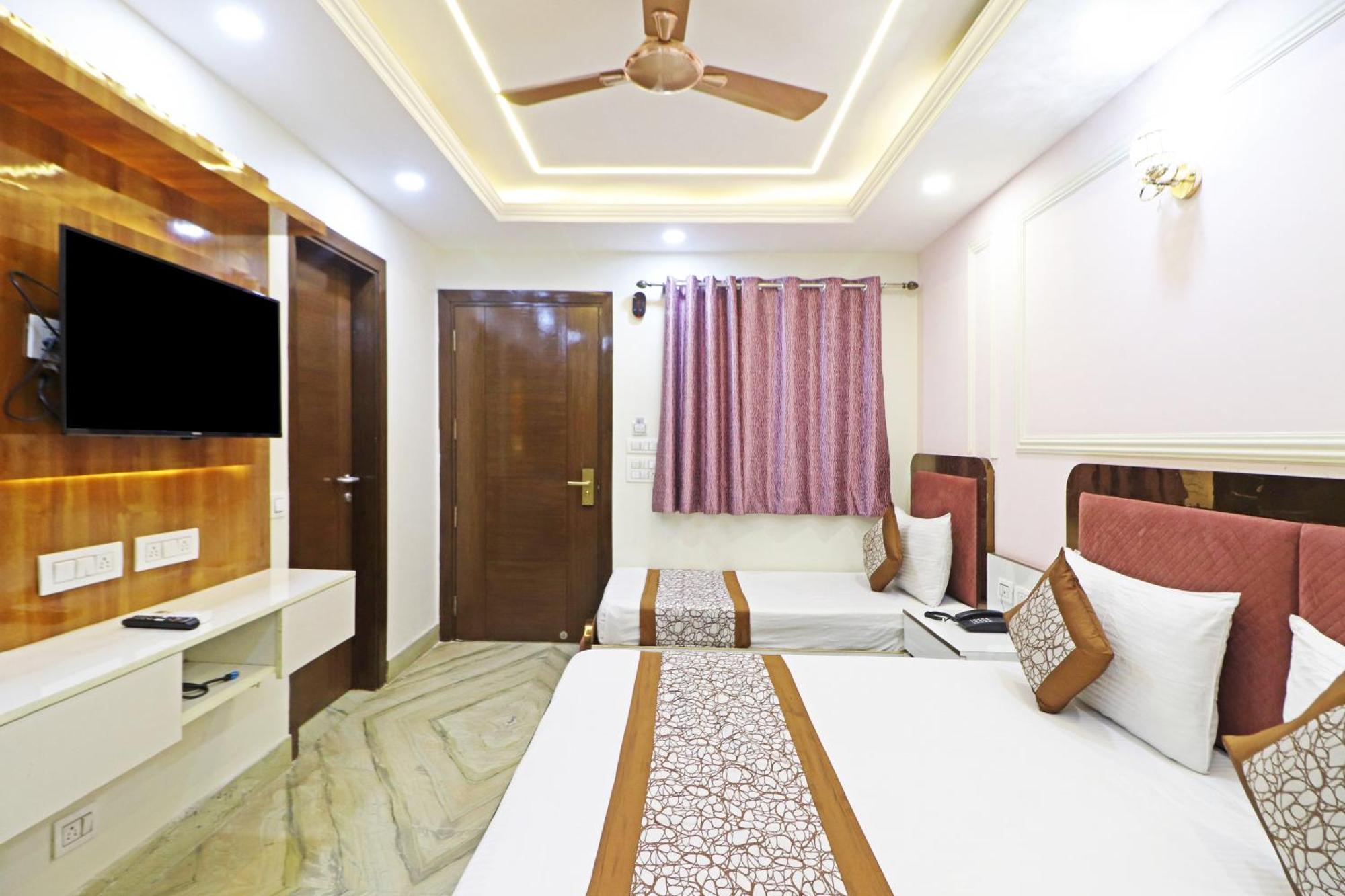 Hotel Samrat Residency 10 Mints Walking Distance Nizamuddin Railway Station Нью-Дели Экстерьер фото