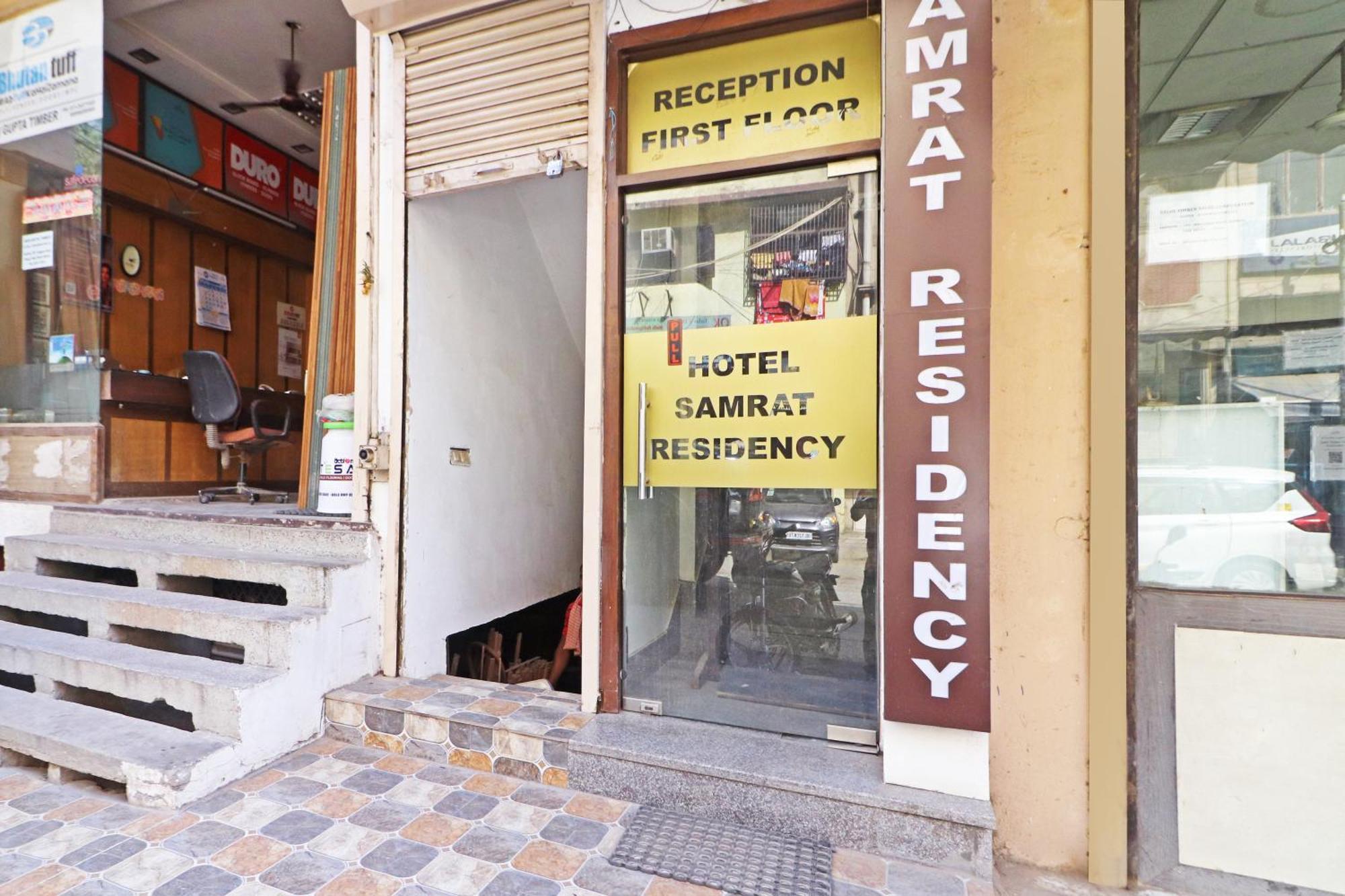 Hotel Samrat Residency 10 Mints Walking Distance Nizamuddin Railway Station Нью-Дели Экстерьер фото