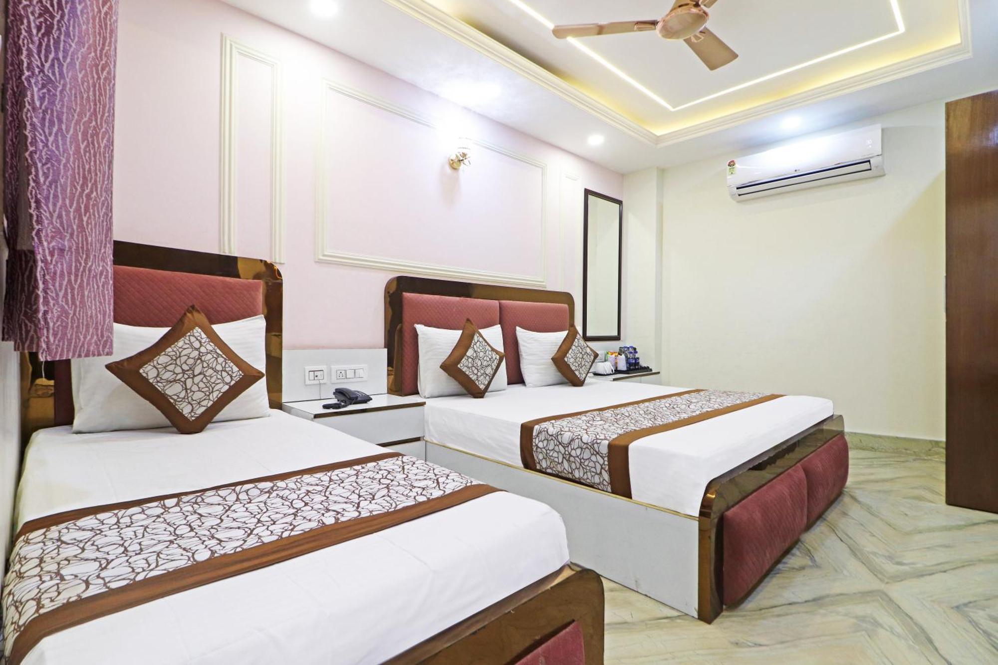 Hotel Samrat Residency 10 Mints Walking Distance Nizamuddin Railway Station Нью-Дели Экстерьер фото