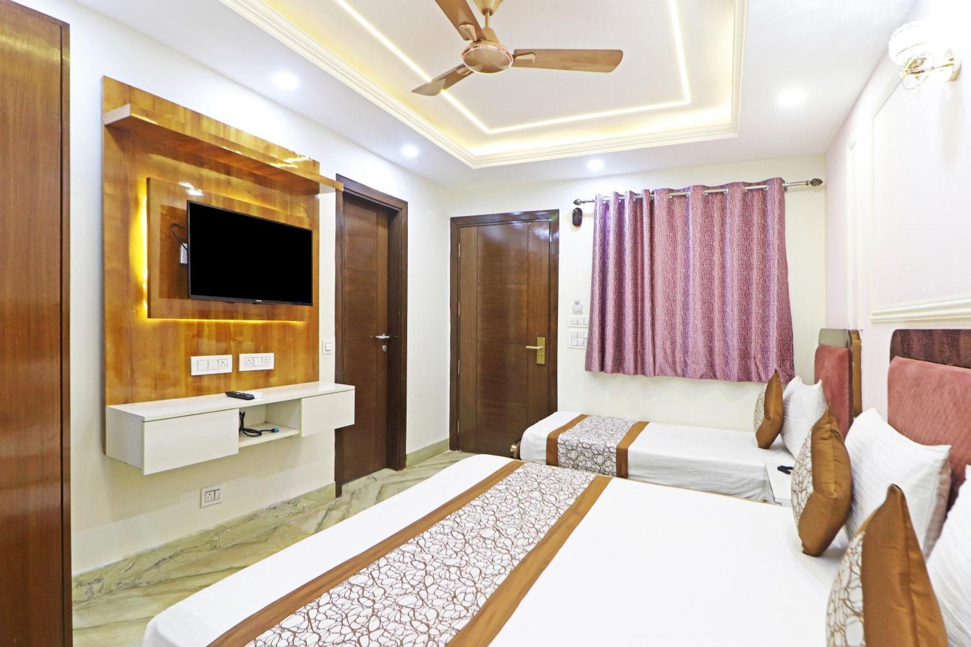 Hotel Samrat Residency 10 Mints Walking Distance Nizamuddin Railway Station Нью-Дели Экстерьер фото
