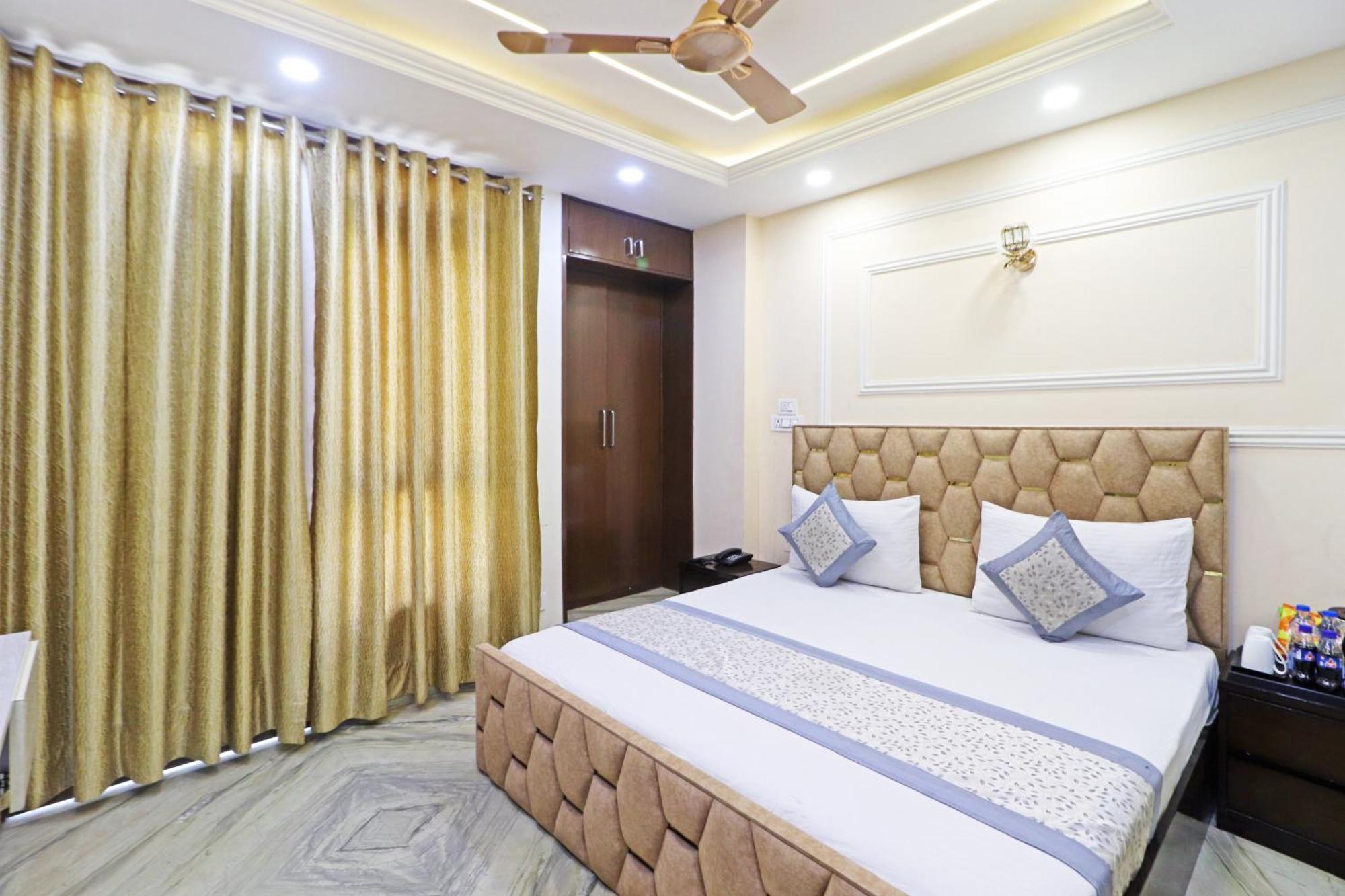 Hotel Samrat Residency 10 Mints Walking Distance Nizamuddin Railway Station Нью-Дели Экстерьер фото